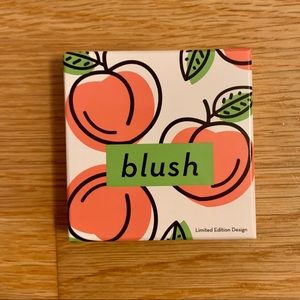 Elizabeth Mott peach blush shade peach pink